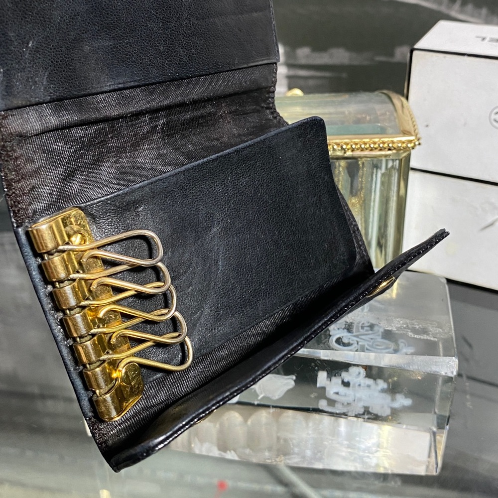 Authentic CHANEL Timeless CC Caviar Black Key Holder - Picture 11 of 11